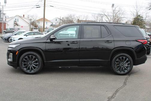 Mosaic Black 2023 Chevrolet Traverse RS