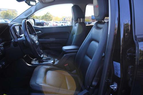 2022 GMC Canyon AT4 w/Leather