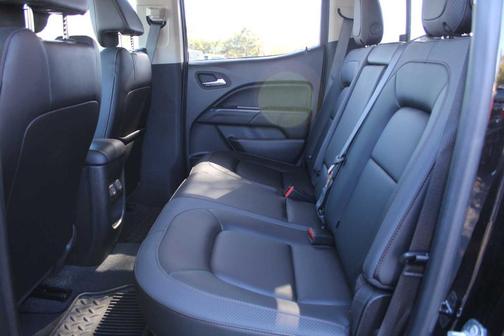 2022 GMC Canyon AT4 w/Leather