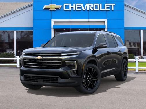 Mosaic Black Metallic 2026 Chevrolet Traverse LT