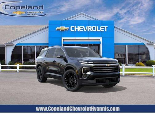Mosaic Black Metallic 2026 Chevrolet Traverse LT