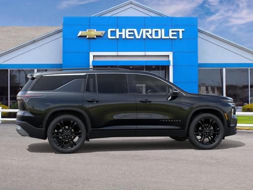 Mosaic Black Metallic 2026 Chevrolet Traverse LT