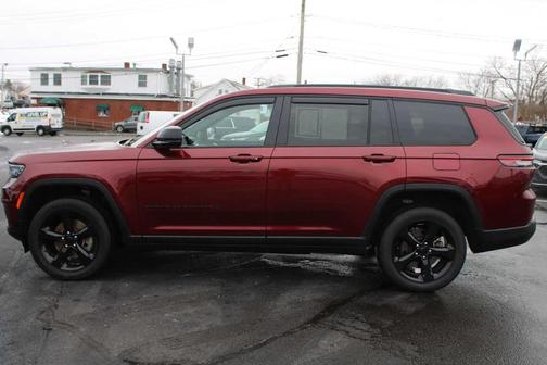 2023 Jeep Grand Cherokee L Laredo