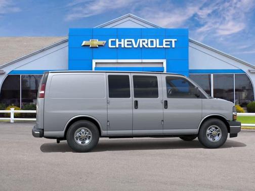 Silver Ice Metallic 2026 Chevrolet Express 2500 Work Van