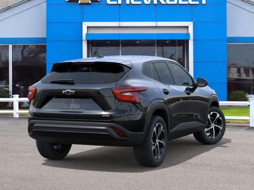 Mosaic Black Metallic 2026 Chevrolet Trax 1RS