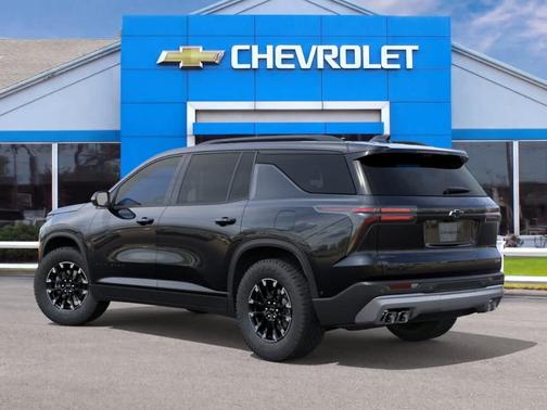 Mosaic Black Metallic 2026 Chevrolet Traverse Z71