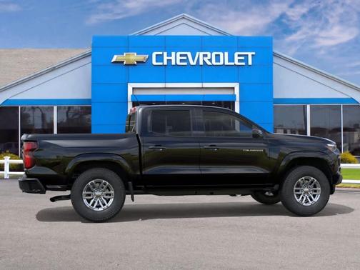 Black 2026 Chevrolet Colorado LT