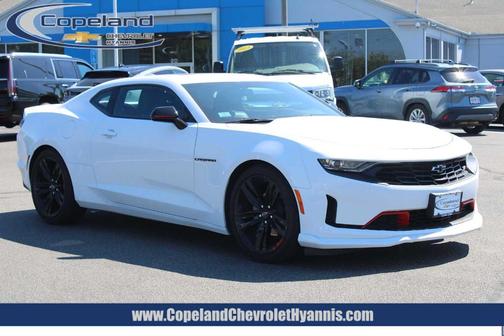 Summit White 2021 Chevrolet Camaro 2LT