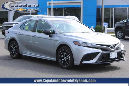 Celestial Silver Metallic 2022 Toyota Camry SE