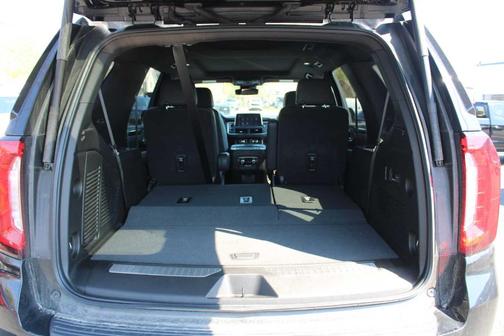 Onyx Black 2023 GMC Yukon AT4