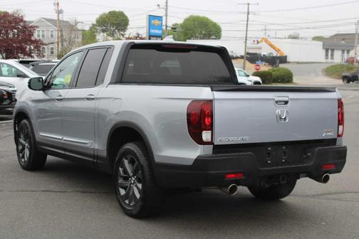 Lunar Silver Metallic 2021 Honda Ridgeline Sport