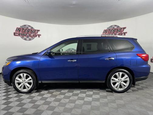 2018 Nissan Pathfinder SL