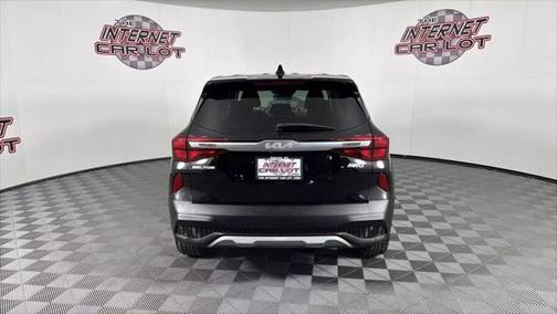 2022 Kia Seltos LX Sport Utility 4D