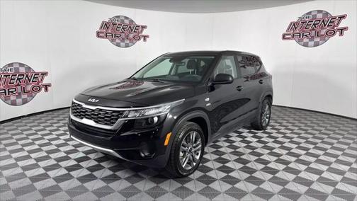 2022 Kia Seltos LX Sport Utility 4D
