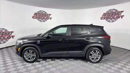 2022 Kia Seltos LX Sport Utility 4D