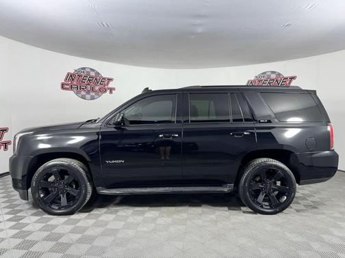 Black 2020 GMC Yukon SLT