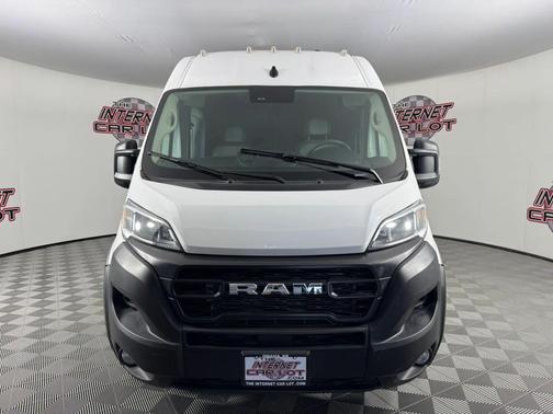 White 2025 RAM ProMaster 2500 Tradesman