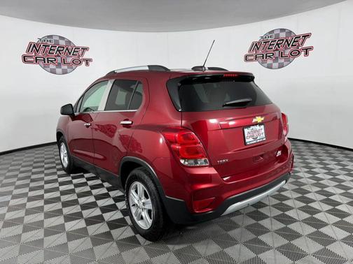 Red 2020 Chevrolet Trax LT