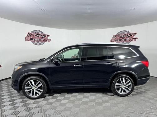 Black 2018 Honda Pilot Touring