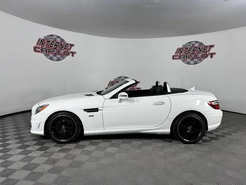 White 2015 Mercedes-Benz SLK-Class SLK 250