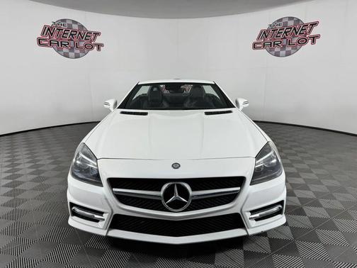 White 2015 Mercedes-Benz SLK-Class SLK 250