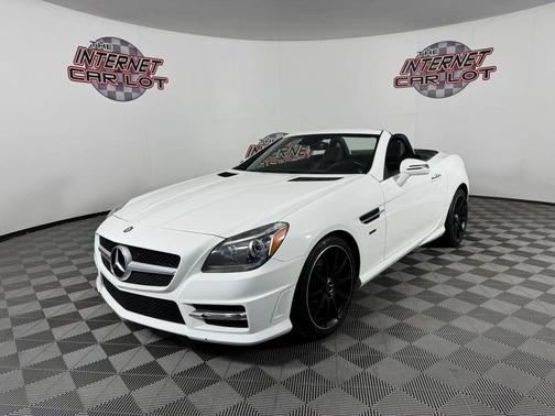 White 2015 Mercedes-Benz SLK-Class SLK 250