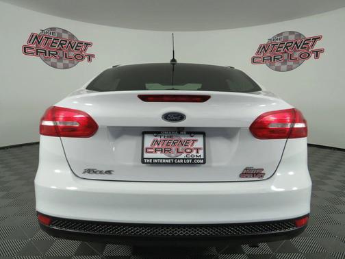 White 2018 Ford Focus SE