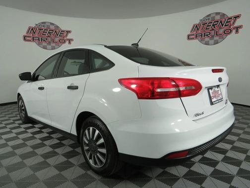 White 2018 Ford Focus SE