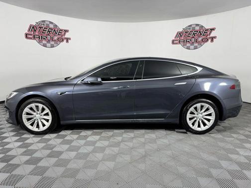 2017 Tesla Model S 90D