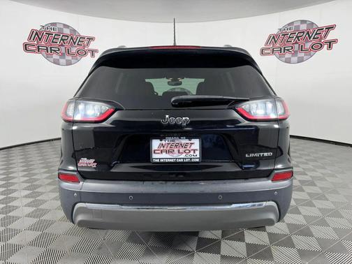 Black 2019 Jeep Cherokee Limited