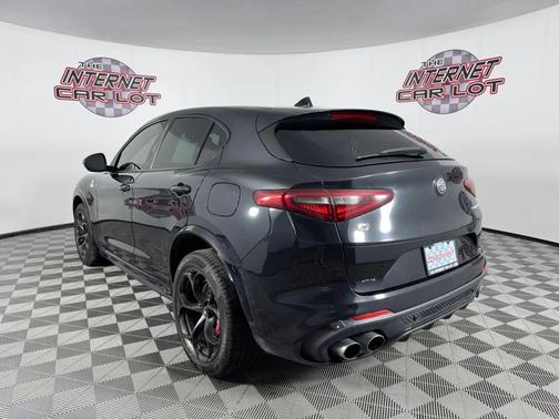Black 2018 Alfa Romeo Stelvio Ti Sport