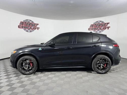 Black 2018 Alfa Romeo Stelvio Ti Sport