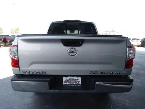 2018 Nissan Titan SV