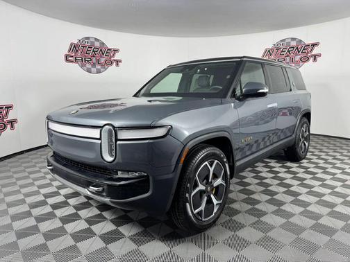 2023 Rivian R1S Adventure Quad-Motor Large Package