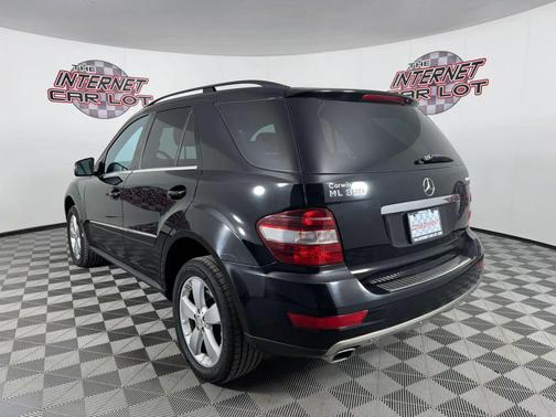 Black 2011 Mercedes-Benz M-Class ML 350 4MATIC