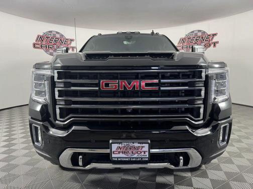 Black 2021 GMC Sierra 2500 AT4