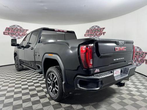 Black 2021 GMC Sierra 2500 AT4