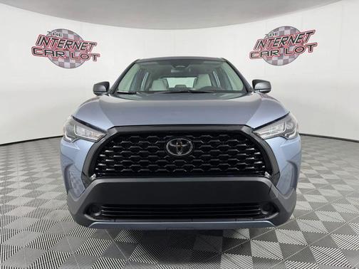 Gray 2024 Toyota Corolla Cross L