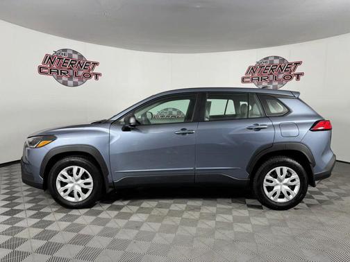 Gray 2024 Toyota Corolla Cross L