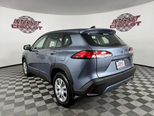 Gray 2024 Toyota Corolla Cross L