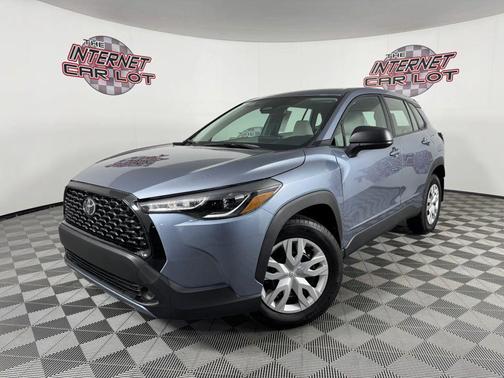 Gray 2024 Toyota Corolla Cross L