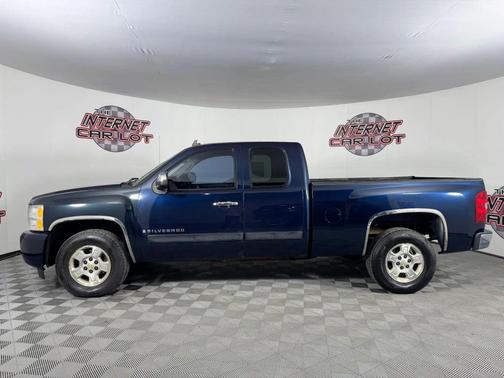Blue 2008 Chevrolet Silverado 1500 LT