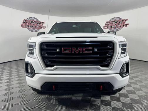 White 2021 GMC Sierra 1500 AT4