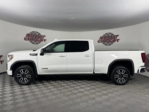 White 2021 GMC Sierra 1500 AT4