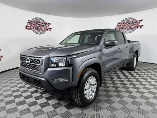 Gray 2022 Nissan Frontier SV