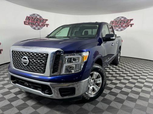 2019 Nissan Titan SV