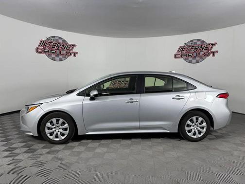 Silver 2025 Toyota Corolla Hybrid SE