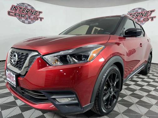 2020 Nissan Kicks SR