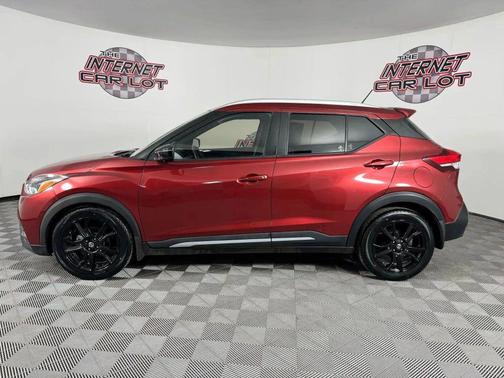 2020 Nissan Kicks SR