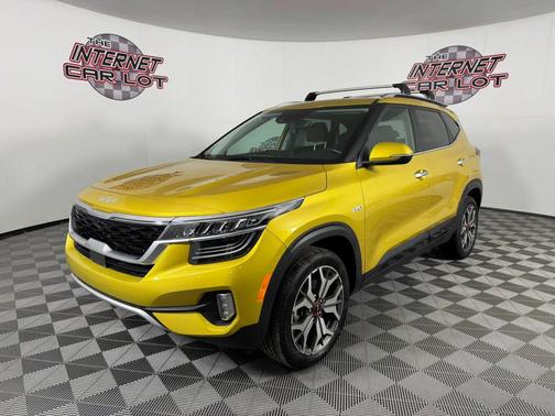 Yellow 2023 Kia Seltos SX